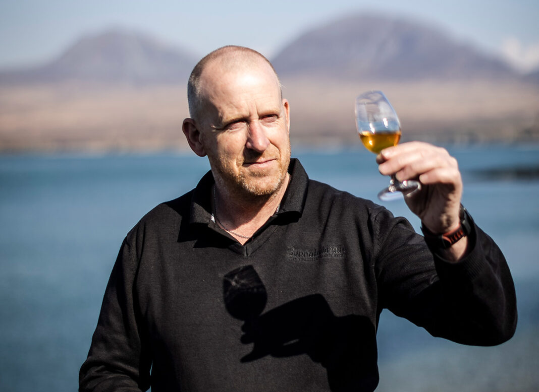 Andrew Brown, Distillery Manager på Bunnahabhain