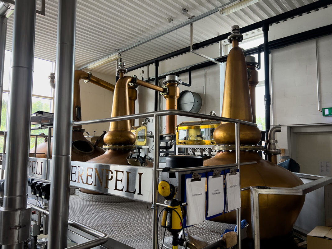 Teeerenpelis nya destilleri i Lotila.