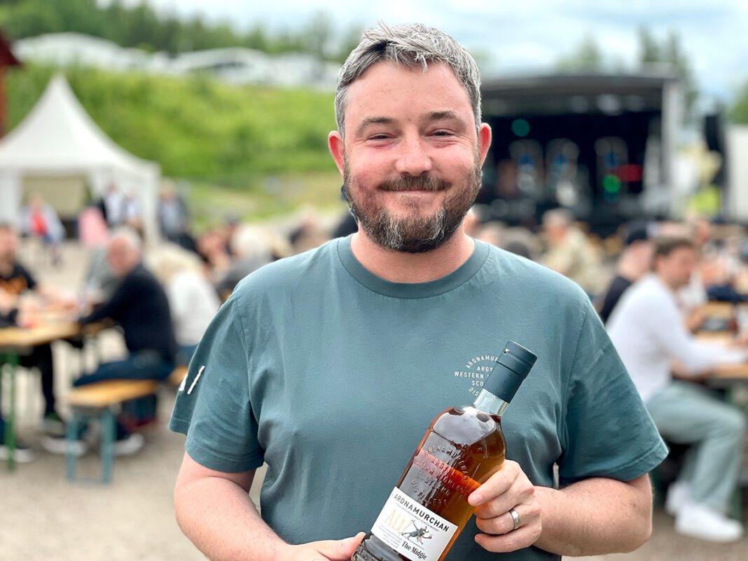 Graeme Mackay hade med sig goda nyheter från Ardnamurchan.