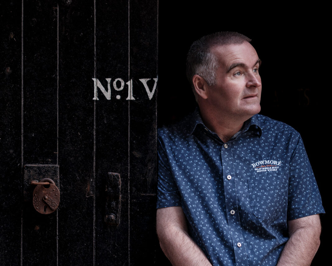 David Turner framför No. 1 Vaults, vars unika förutsättningar skapar mycket av whiskyns karaktär.